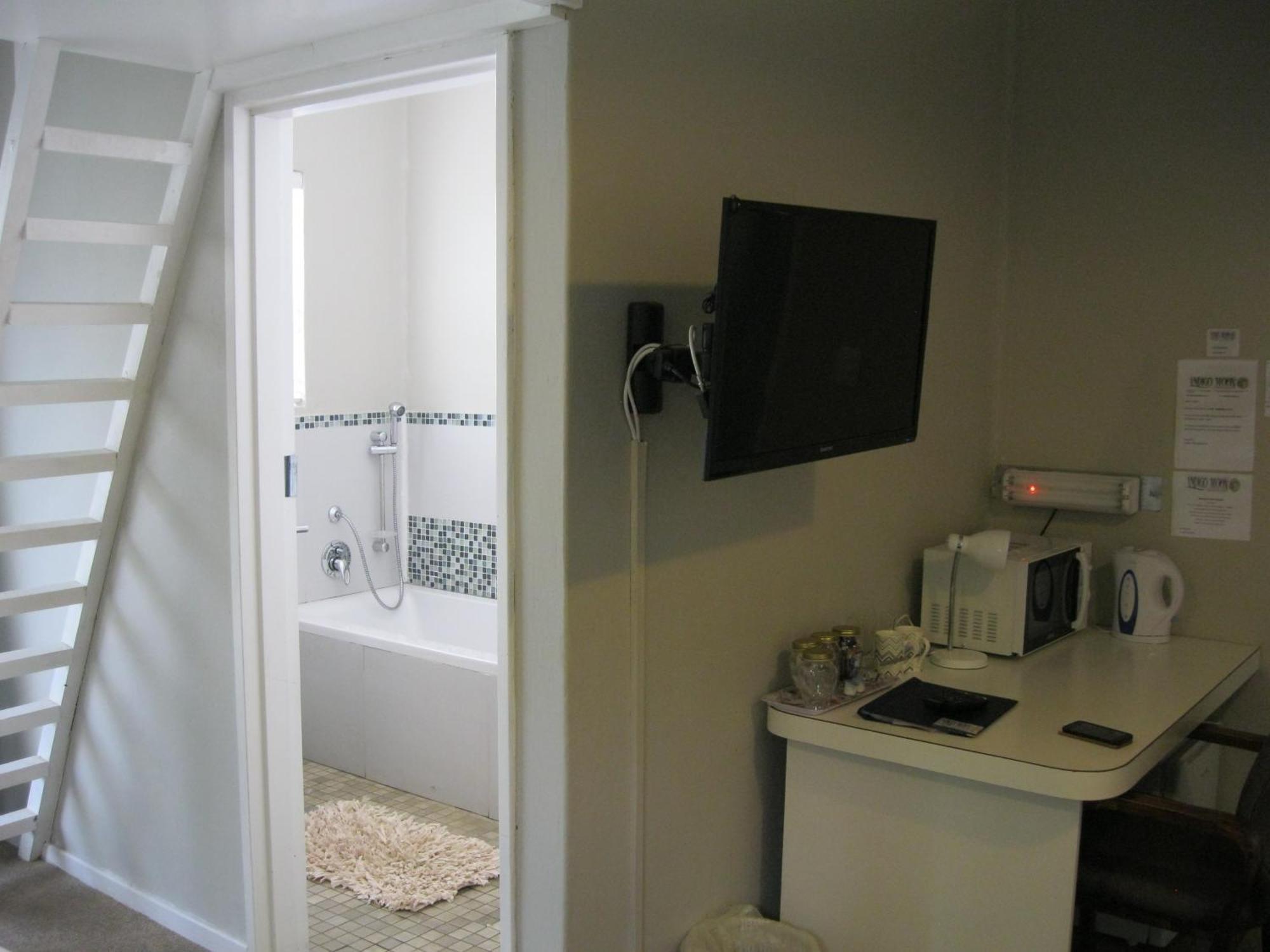 Indigo Moon Guesthouse Lichtenburg Eksteriør billede