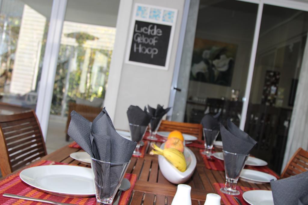 Indigo Moon Guesthouse Lichtenburg Eksteriør billede