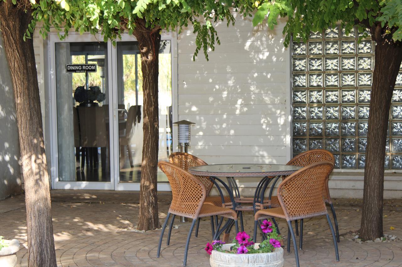 Indigo Moon Guesthouse Lichtenburg Eksteriør billede